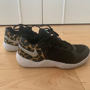 Nike Serena Williams Animal Tennis Shoe size 7
